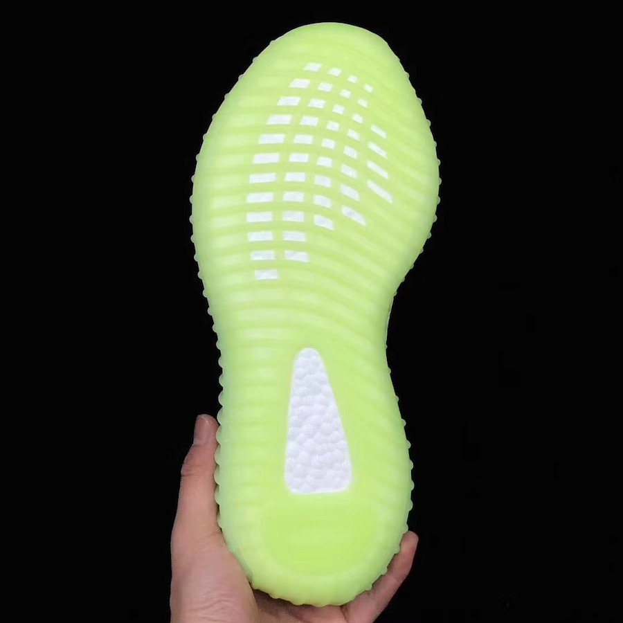 Glow adidas Yeezy Boost 350 V2 EH5360 Release Info
