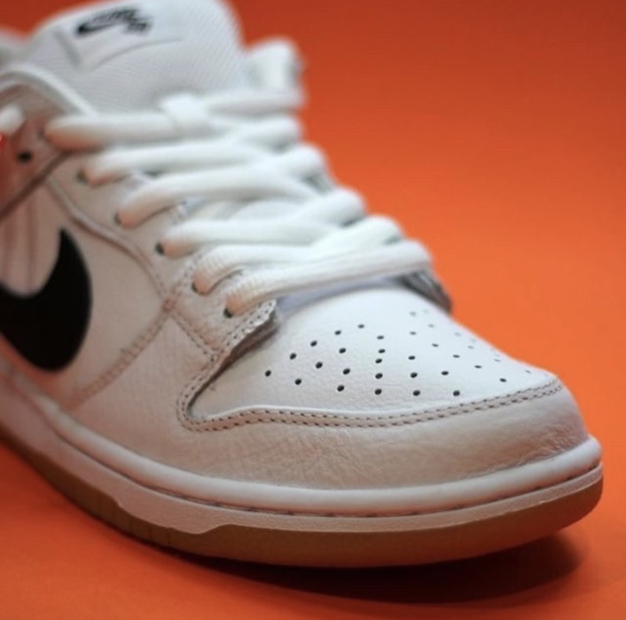 Nike SB Dunk Low Orange Label White Gum Release Info