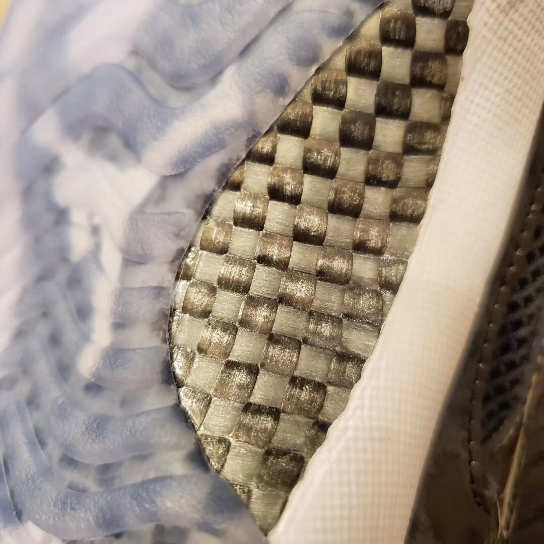 Air Jordan 11 Low iE Space Jam 919712-041 Release Information