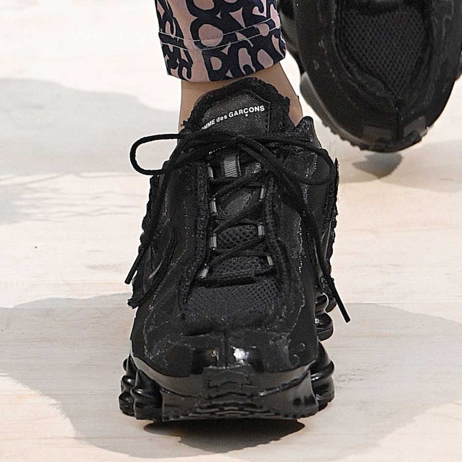 black nike edition cdg shox tl sneakers