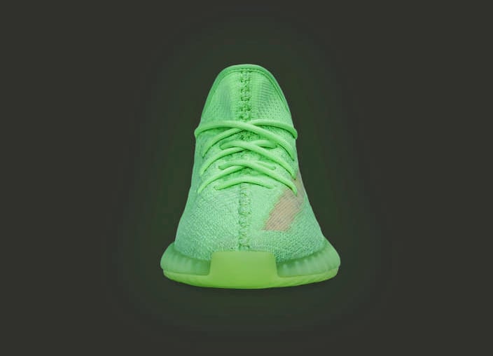Glow adidas Yeezy Boost 350 V2