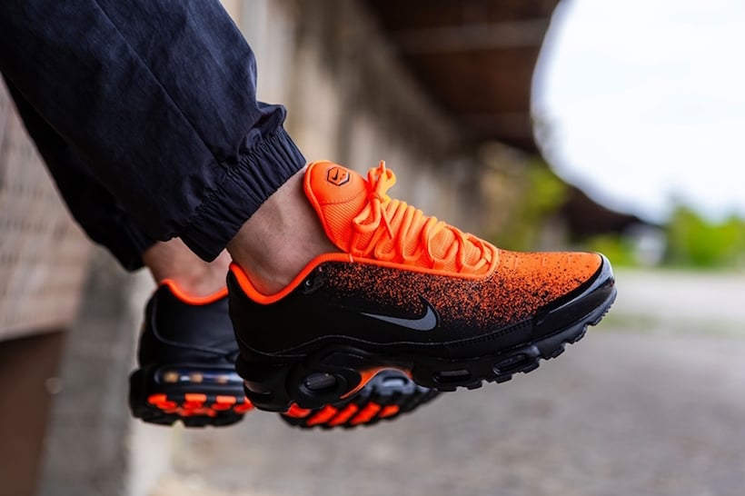 nike tn black and orange