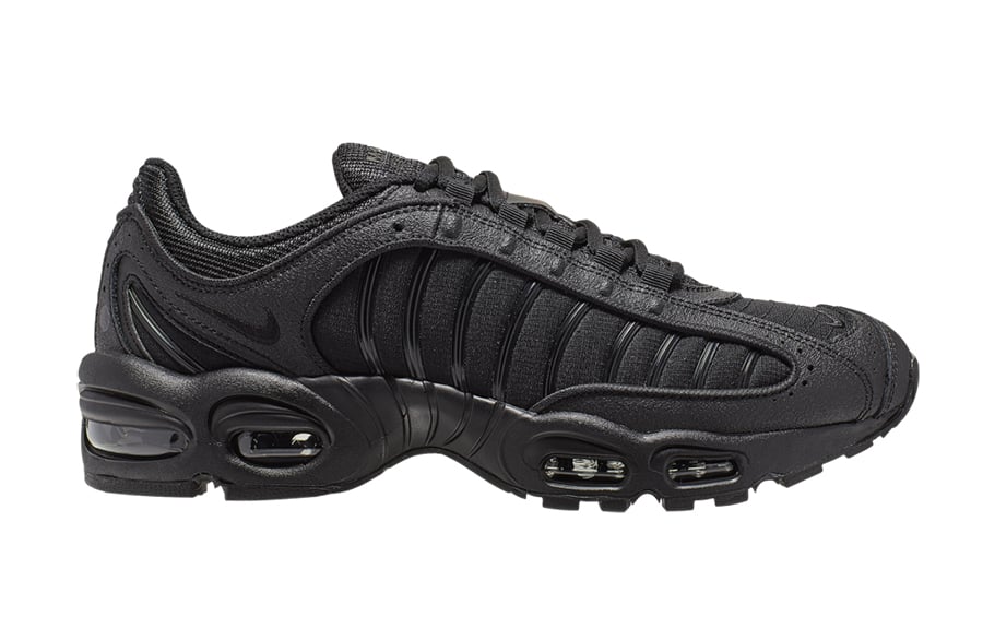 Nike Air Max Tailwind 4 in ’Triple Black’