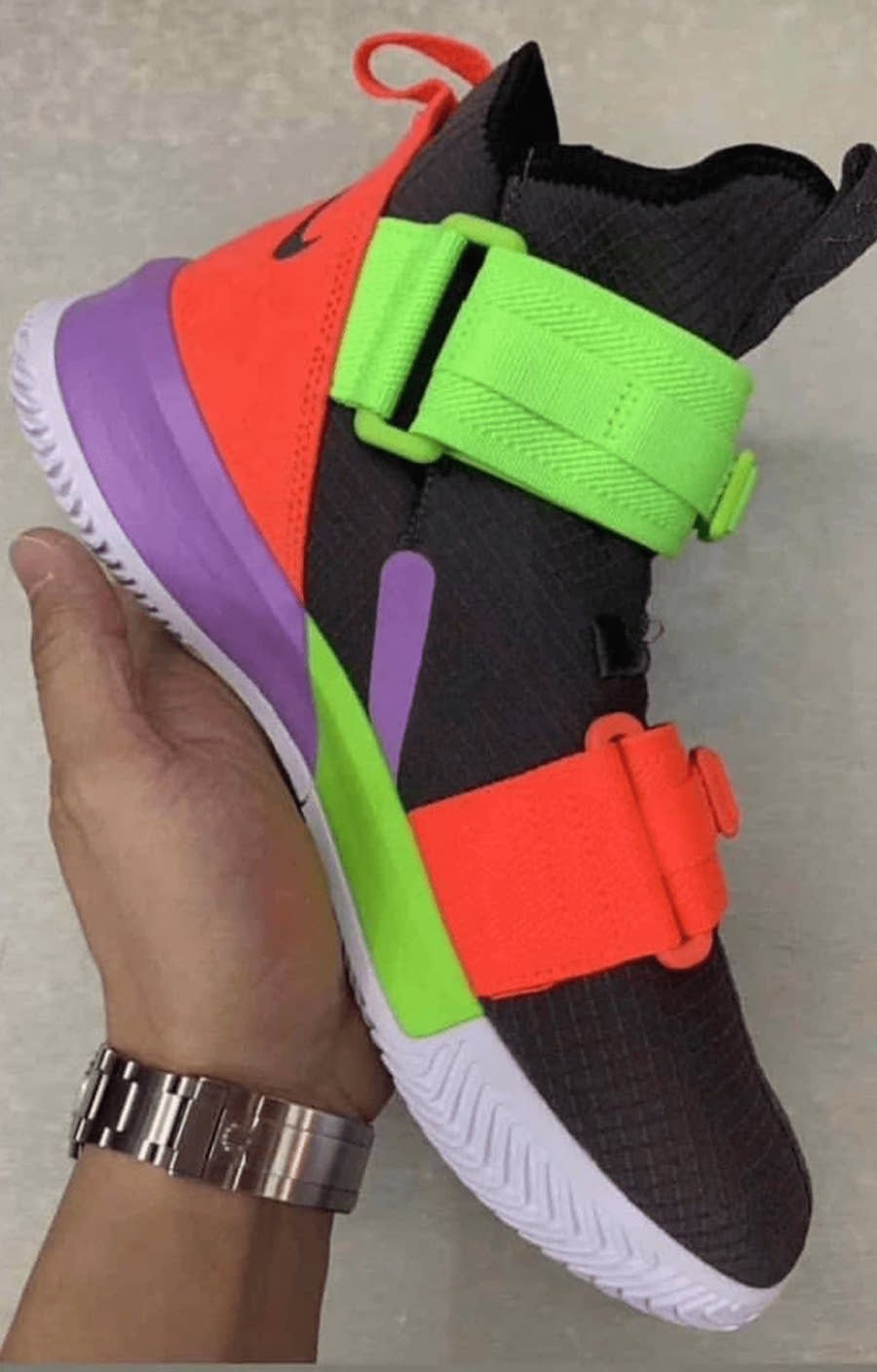 nike lebron soldier 13 colorways