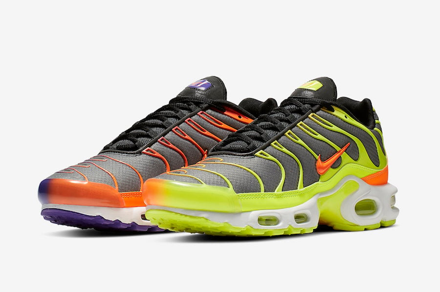 Nike Air Max Plus ‘Color Flip’ Also Releasing in Black