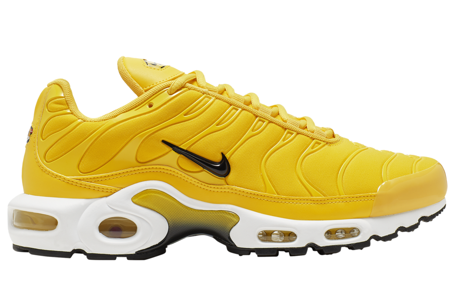 yellow nike shoes air max