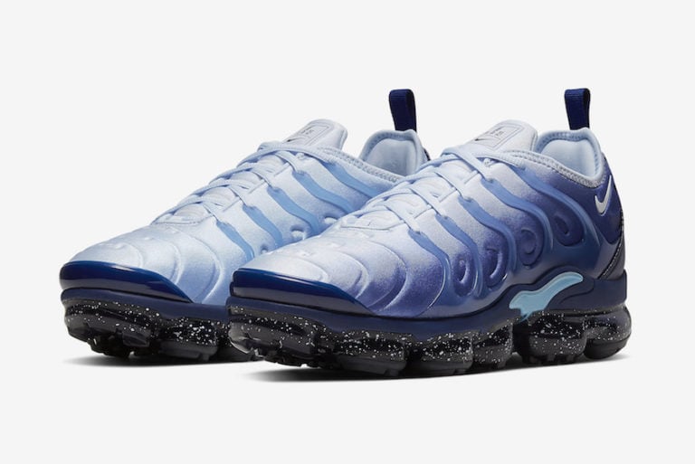 vapormax icy blue