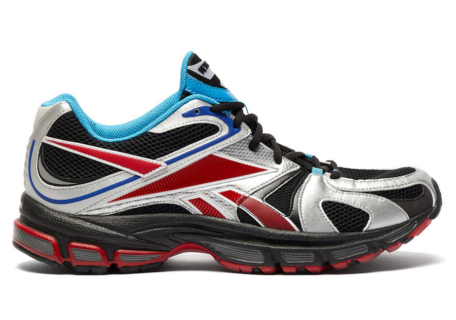 vetements spike runner 4