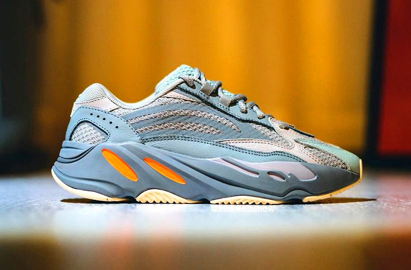 yeezy 700 champs