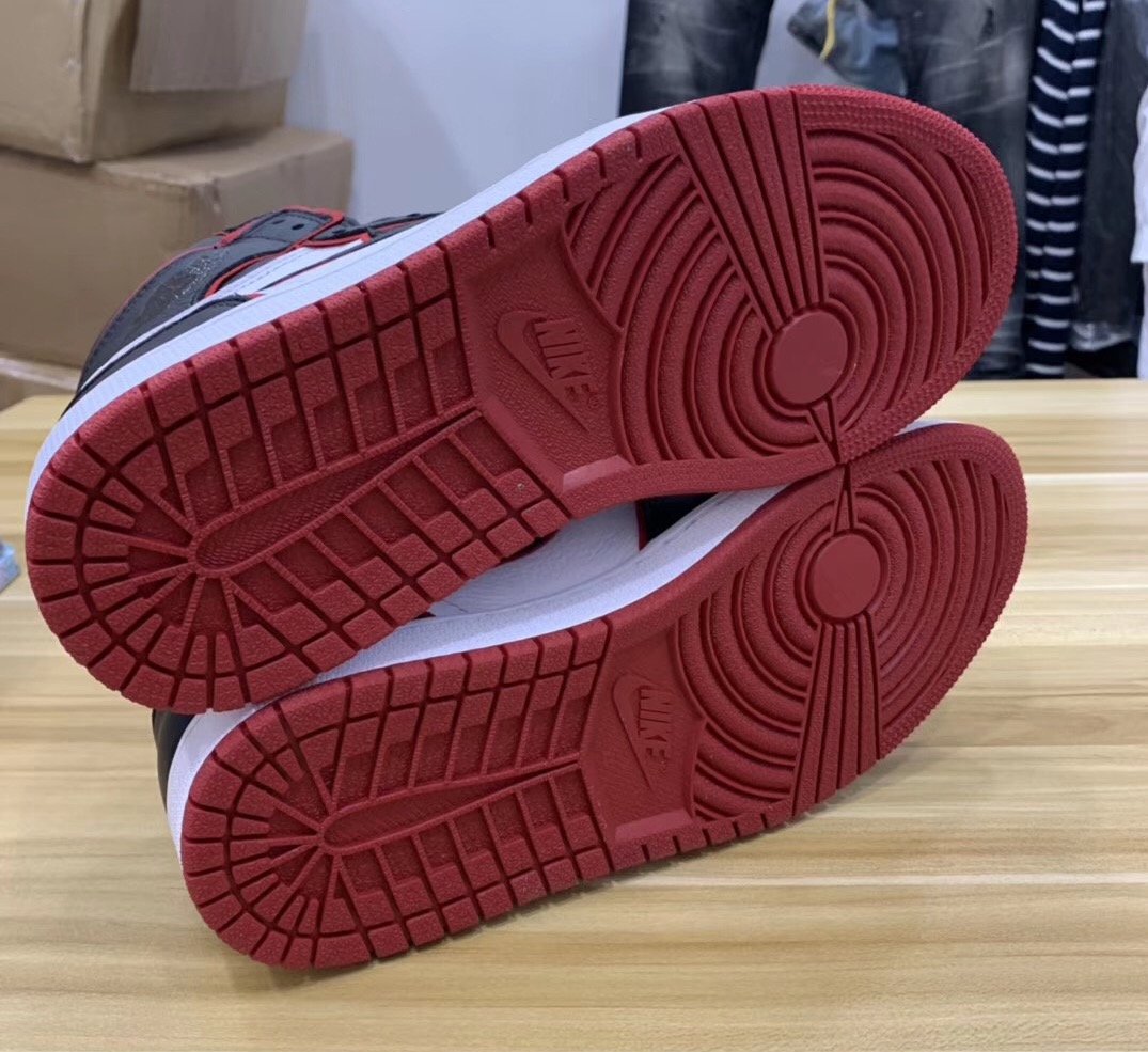 Air Jordan 1 Meant To Fly 555088-062 Release Date Info