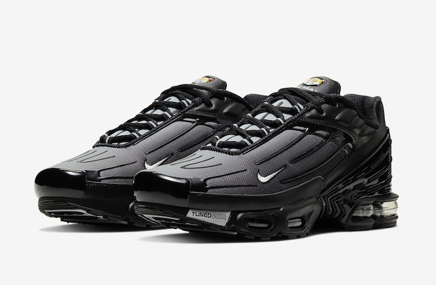 Nike Air Max Plus 3 in Black and Grey Official Images