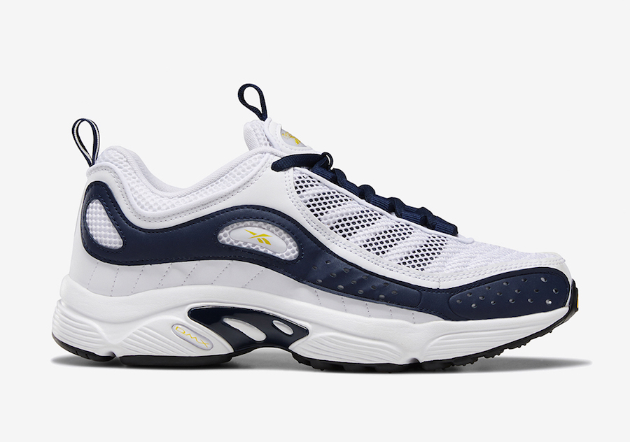 Reebok Daytona DMX II in White and Navy