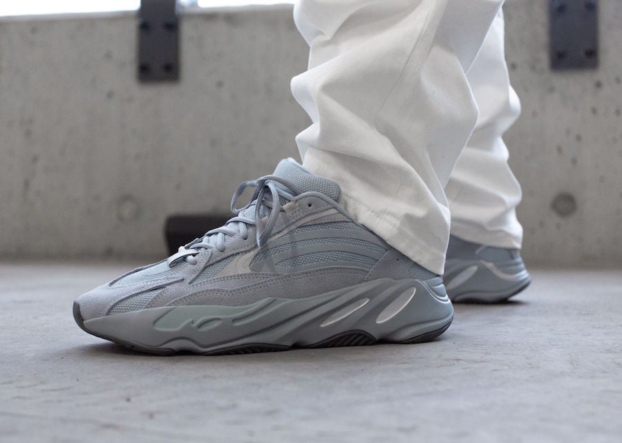 adidas yeezy boost 700 on feet