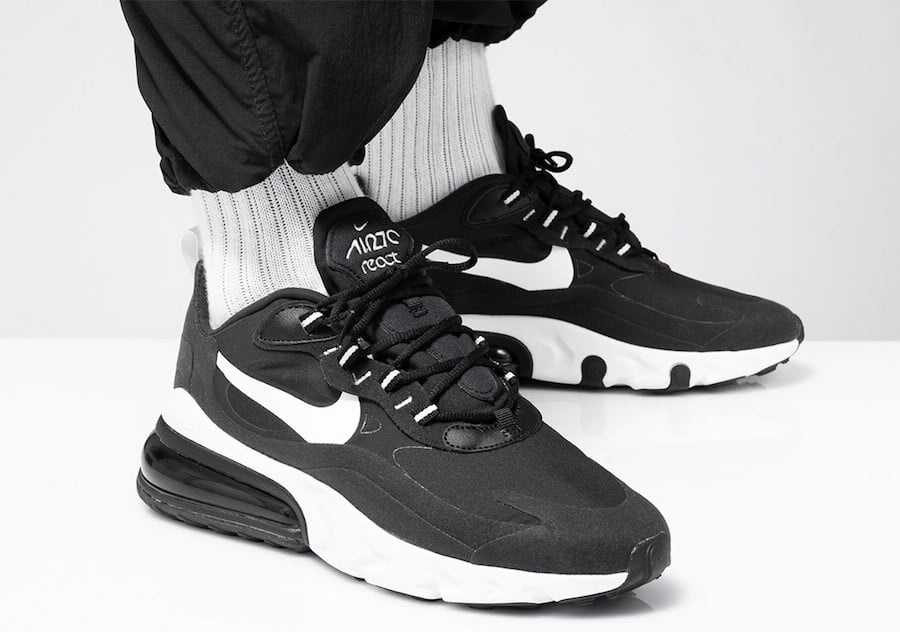 nike air react 270 black and white