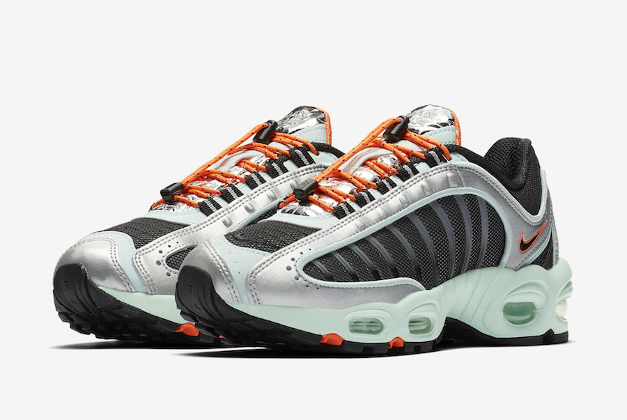 Nike Air Max Tailwind 4 Toggle Lacing CN0159-300 Release Date Info