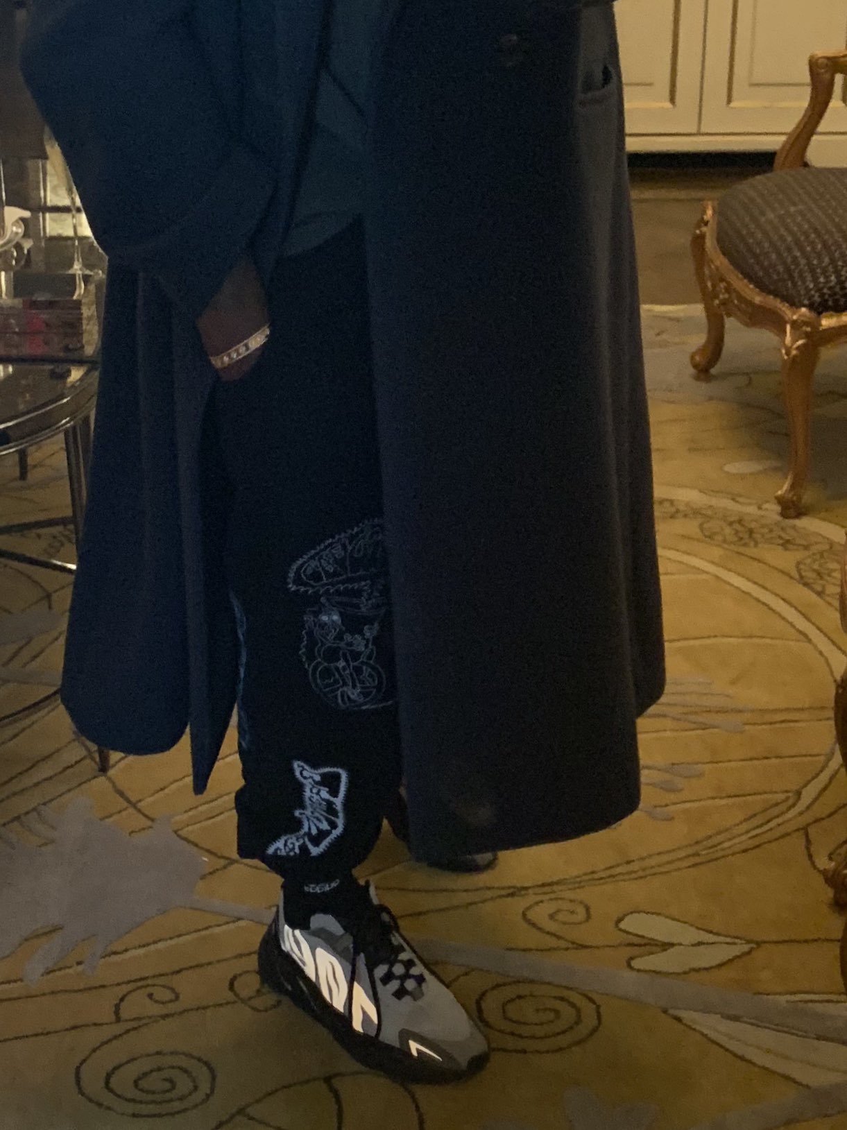 adidas Yeezy Boost 700 MNVN adidas Yeezy Boost 700 MNVN