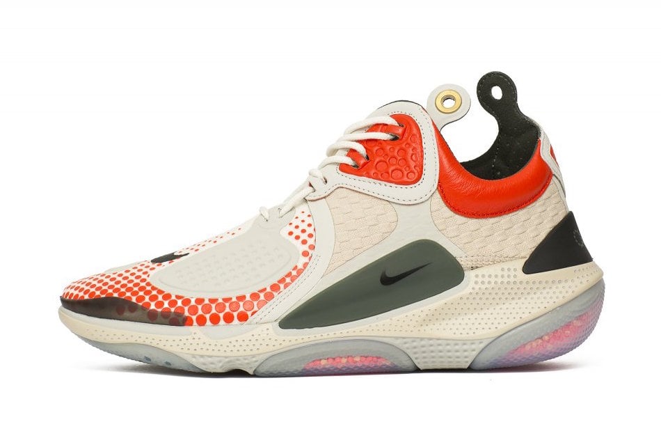 Nike Joyride CC3 Setter in Sail and Team Orange