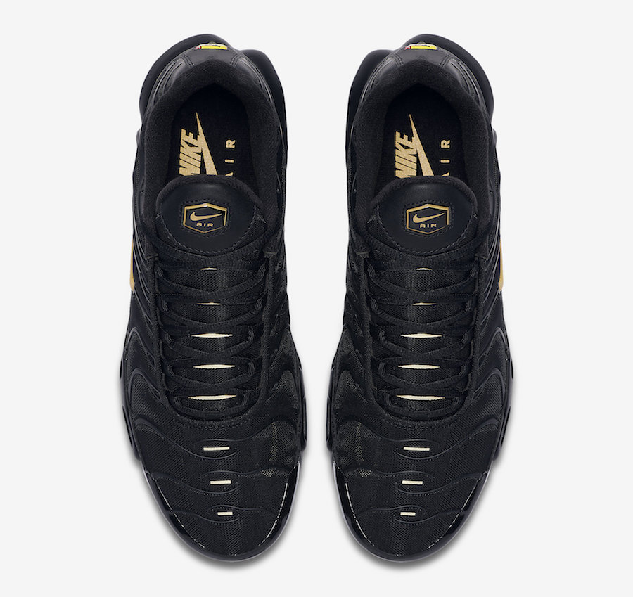 black gold nike air max plus