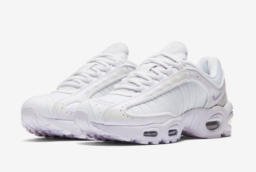 air max tailwind white