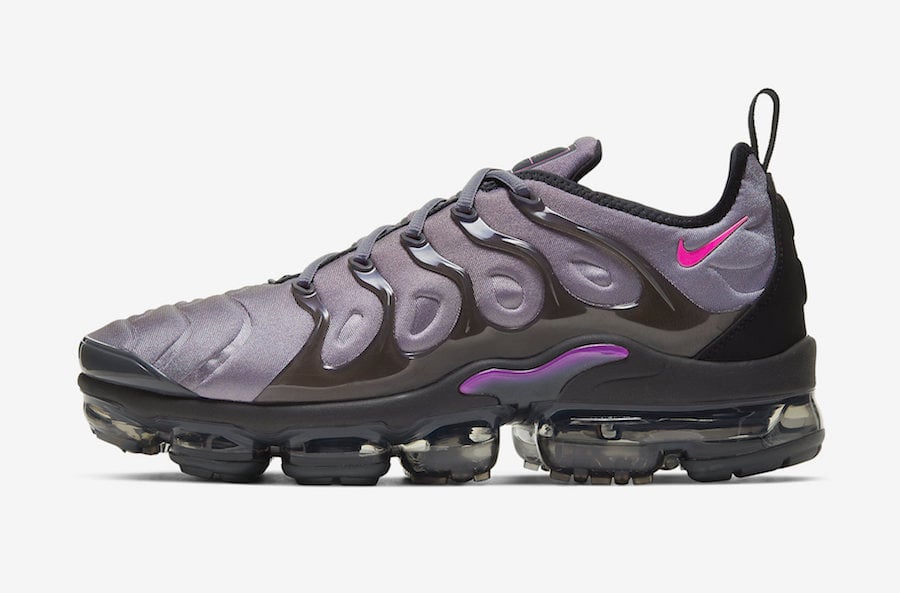 Nike Air VaporMax Plus Available in ‘Atmosphere Grey’
