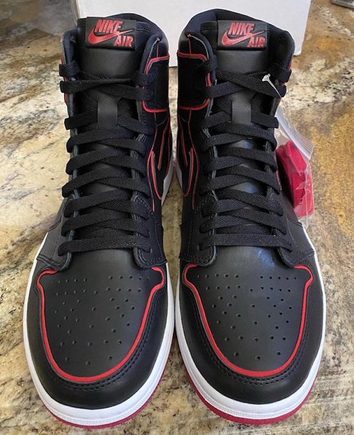 Air Jordan 1 Black Bloodline PE