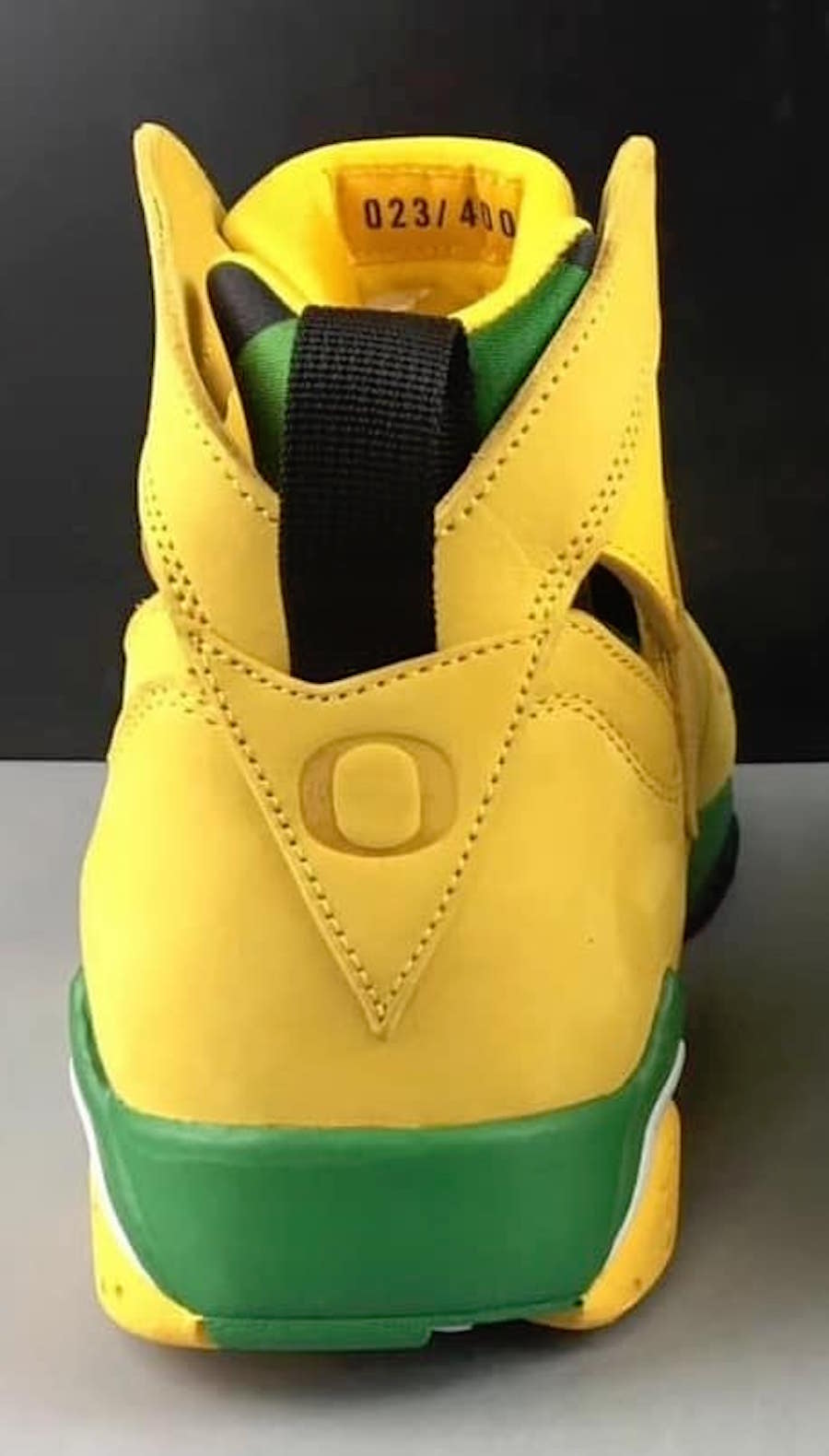 Air Jordan 7 Oregon Ducks PE