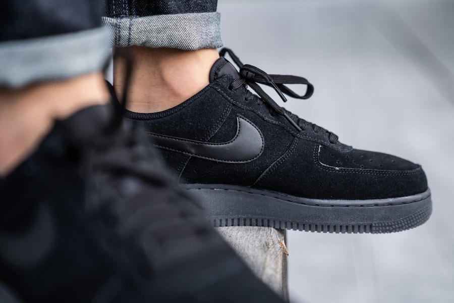 nike air force 1 low black leather