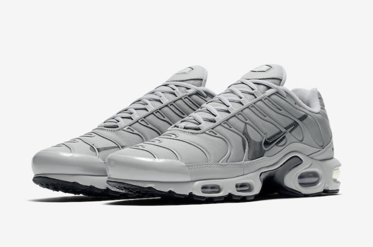nike air max plus grey reflective