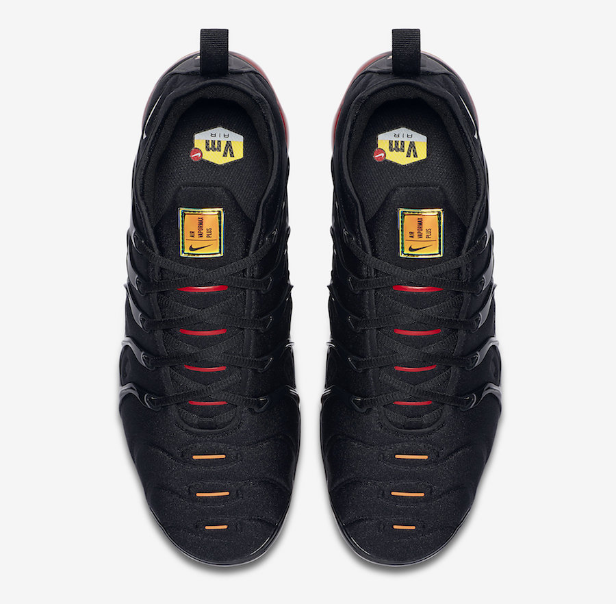 air vapormax plus black and red