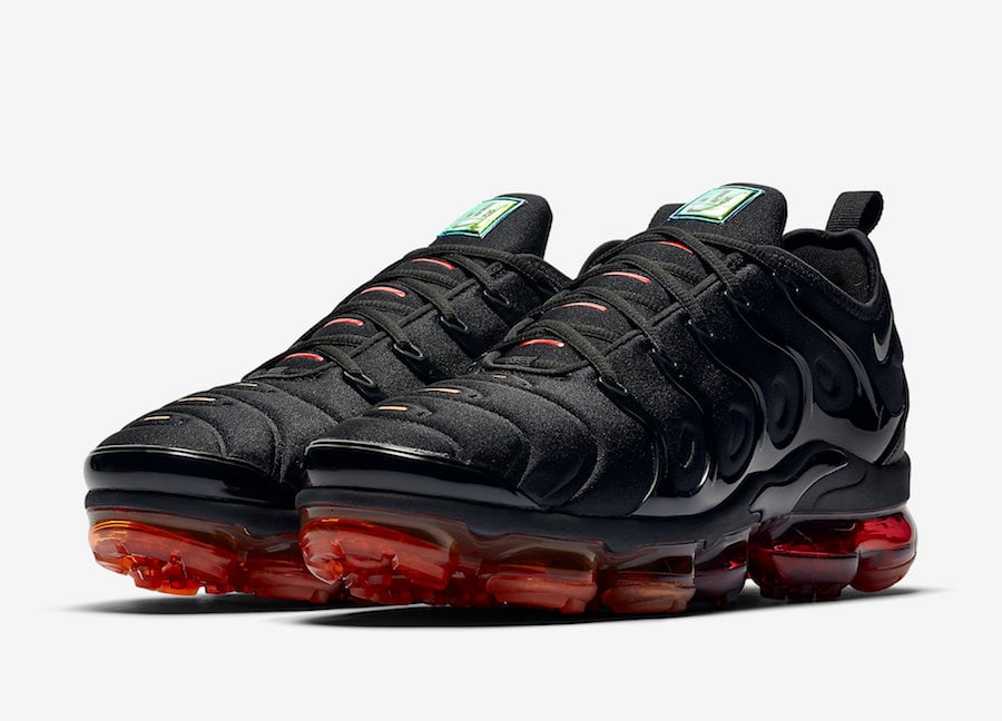 black vapormax with red nike check