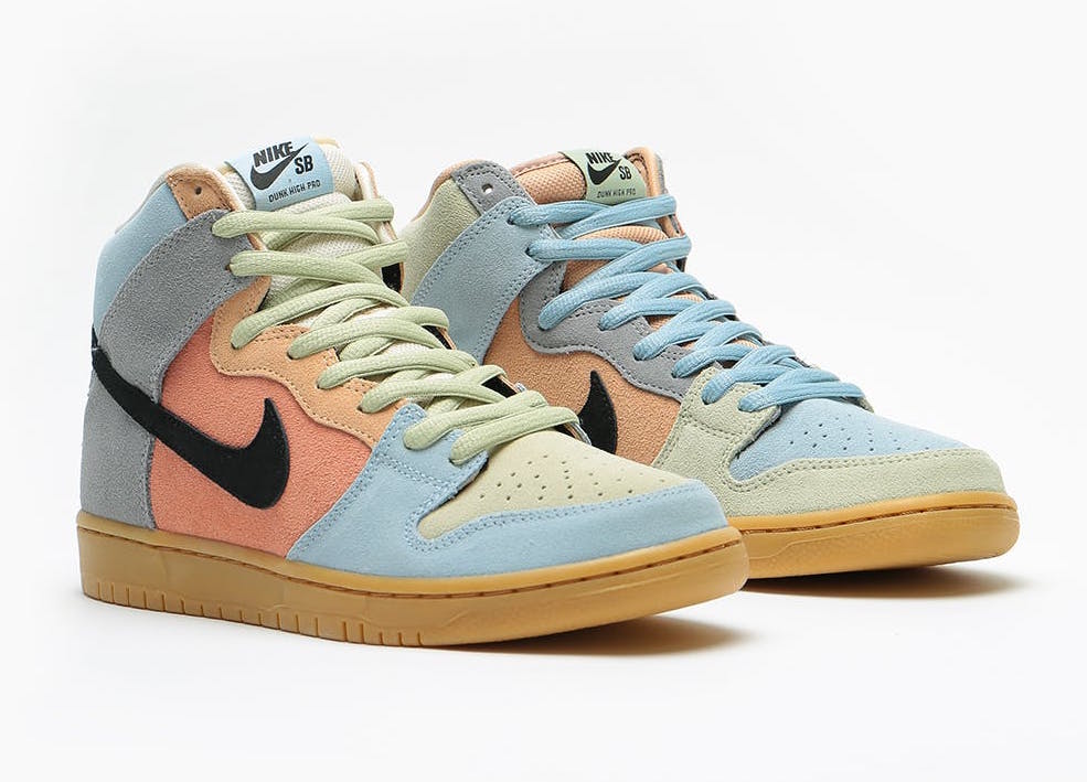 Detailed Look at the Nike SB Dunk High ‘Spectrum’