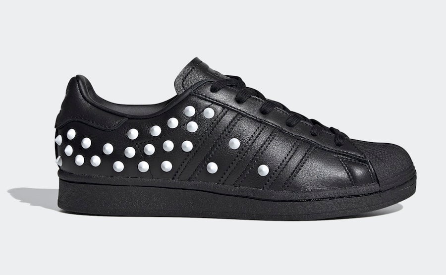 adidas Superstar Black FV3343 Release Date Info