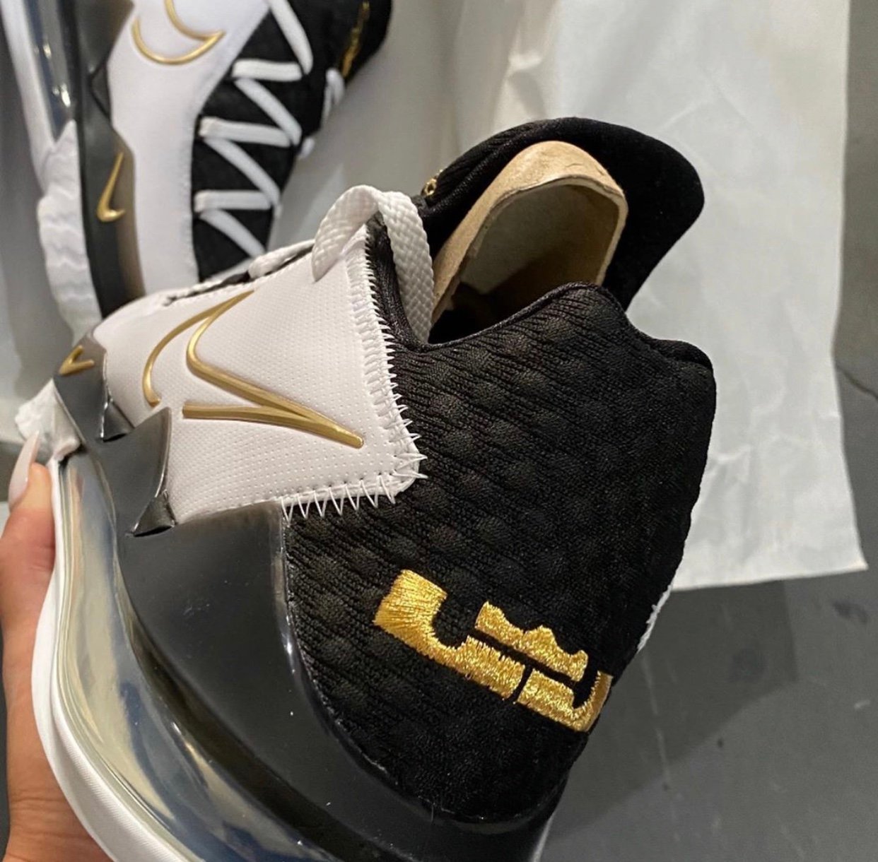 nike lebron 17 low metallic gold