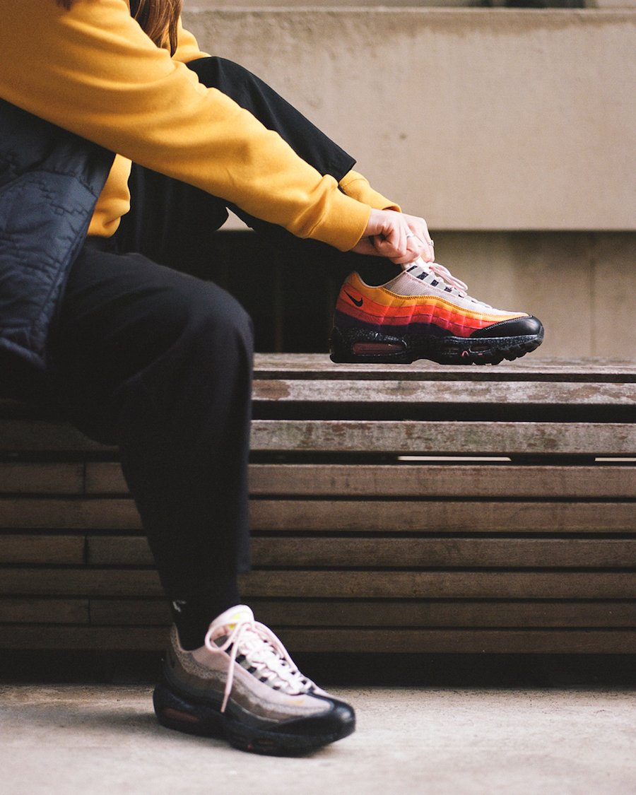 air max 95 premium on feet