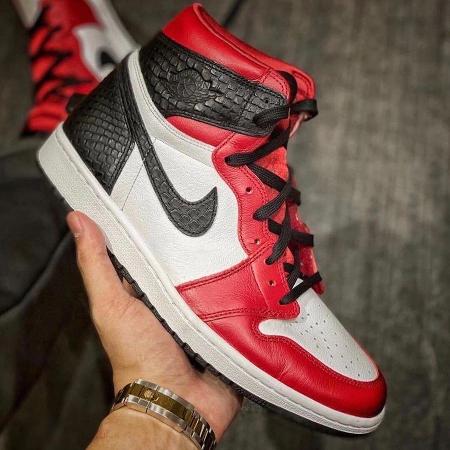 air jordan 1 high og wmns satin snake red