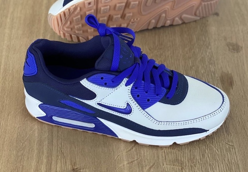 New Nike Air Max 90 ‘Home & Away’ Colorway Surfaces