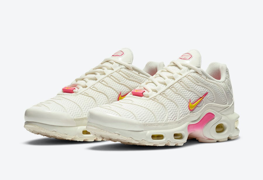 Nike Air Max Plus Releasing in Sail and Pink