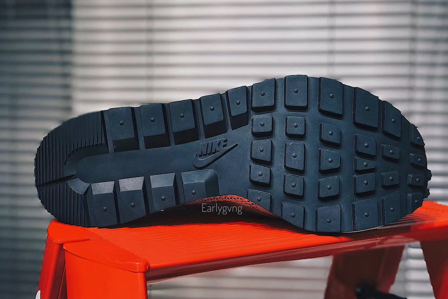 sacai Nike VaporWaffle Sail Light Bone Game Royal Sport Fuchsia Release Date