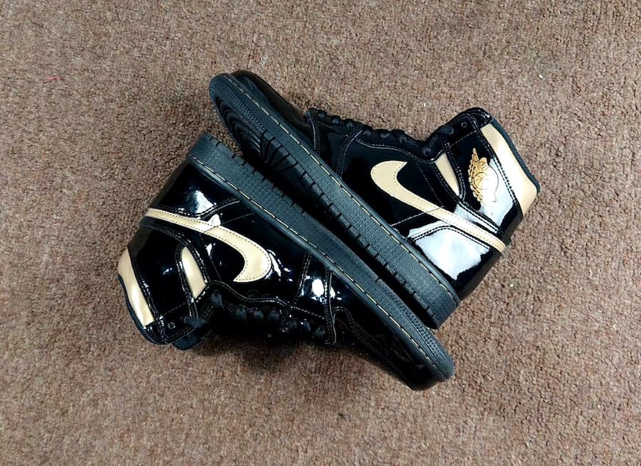 Air Jordan 1 Patent Black Gold 555088-032 Release Info