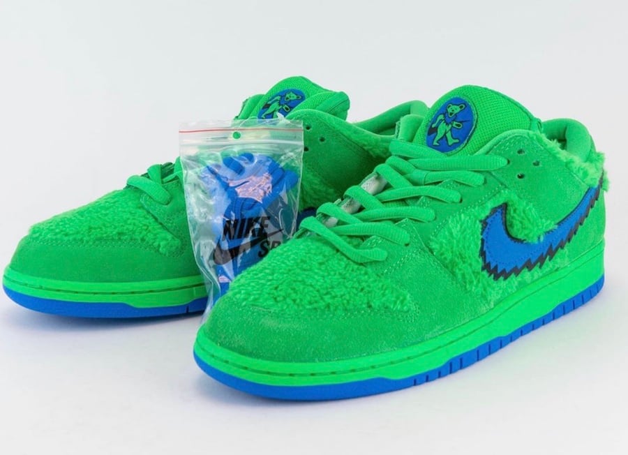 nike sb green bear