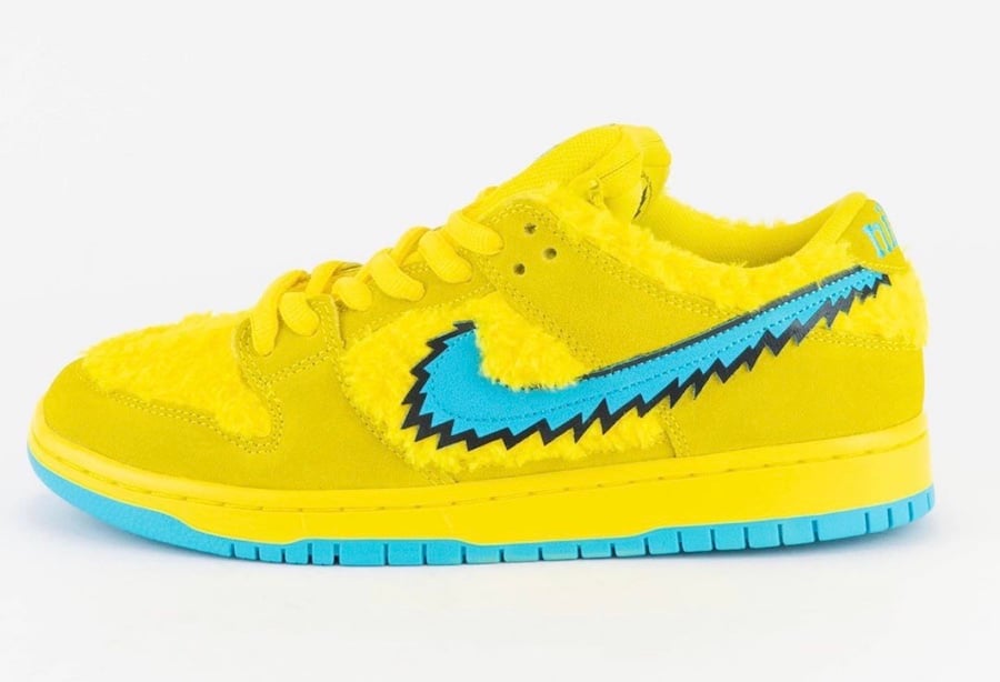 Grateful Dead Nike SB Dunk Low Yellow Bear CJ5378-700