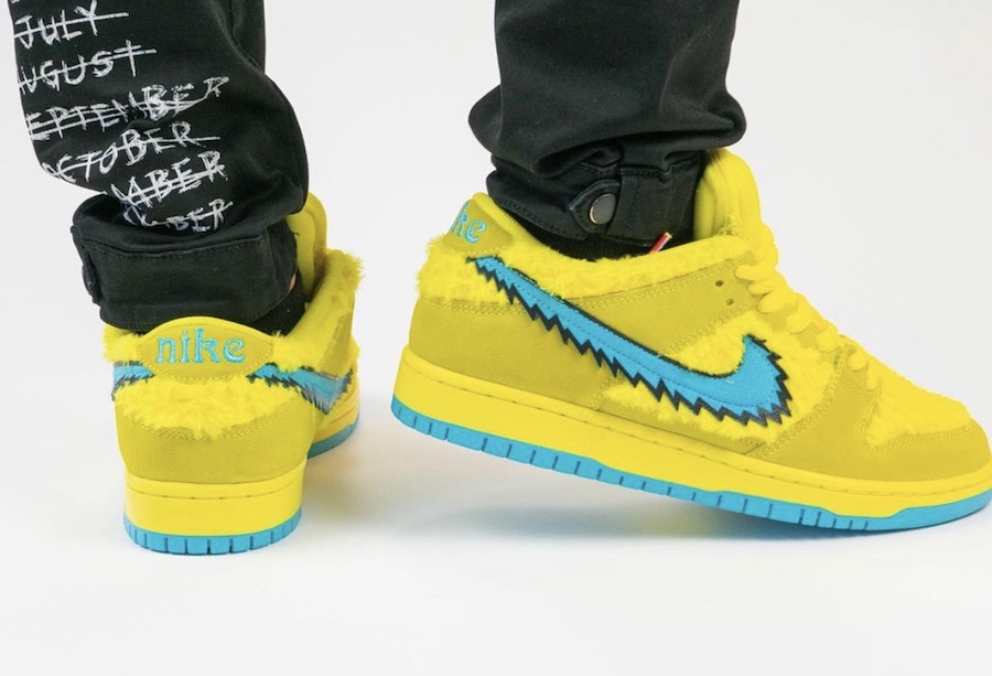 Grateful Dead Nike SB Dunk Low Yellow Bear CJ5378-700 On Feet