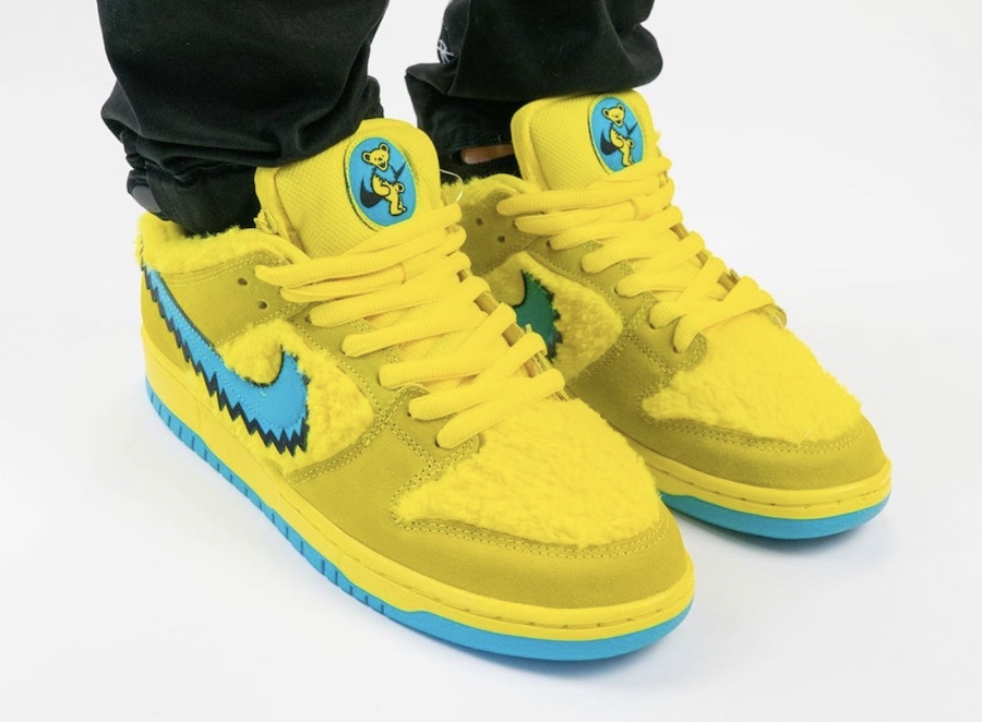 Grateful Dead Nike SB Dunk Low Yellow Bear CJ5378-700 On Feet