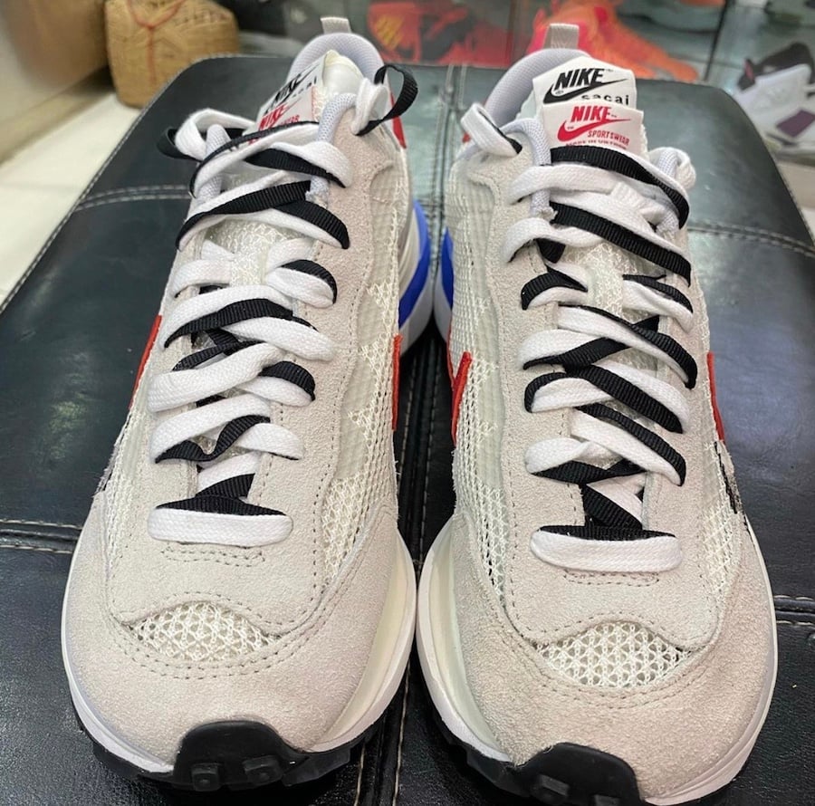 sacai Nike VaporWaffle Game Royal Sport Fuchsia CV1363-100 Release