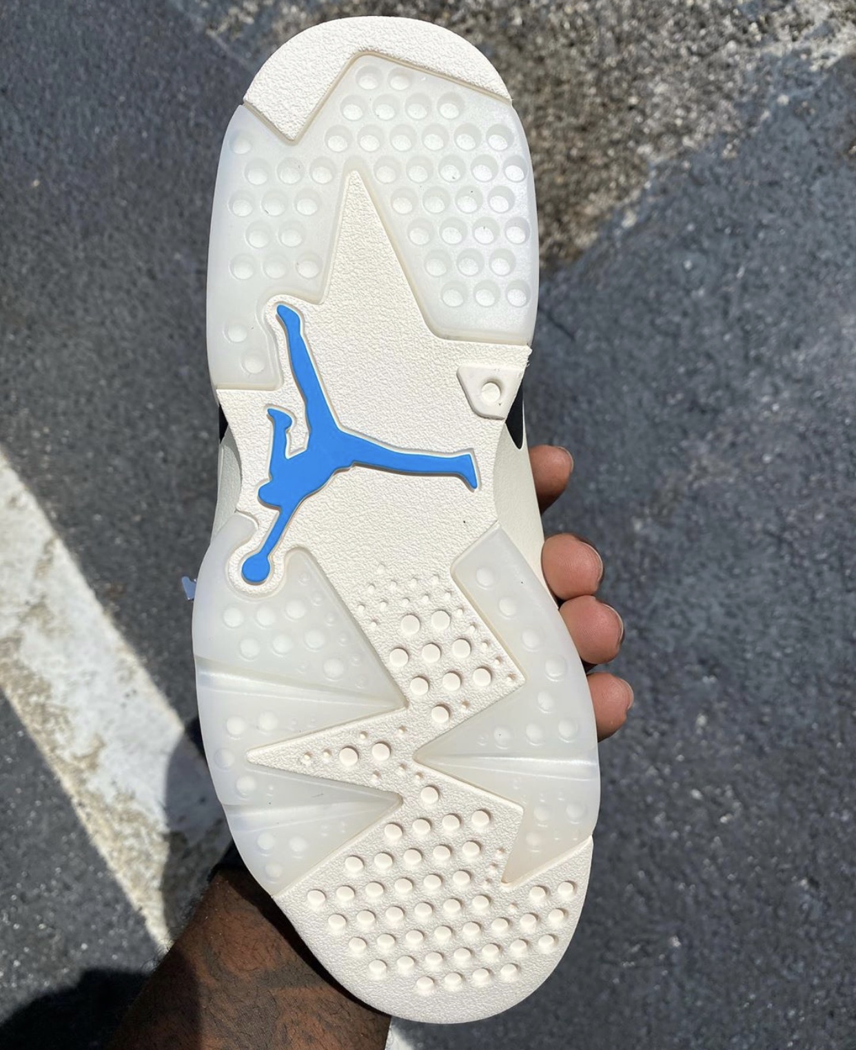 Air Jordan 6 WMNS Smoke Grey CK6635-001 Release Info