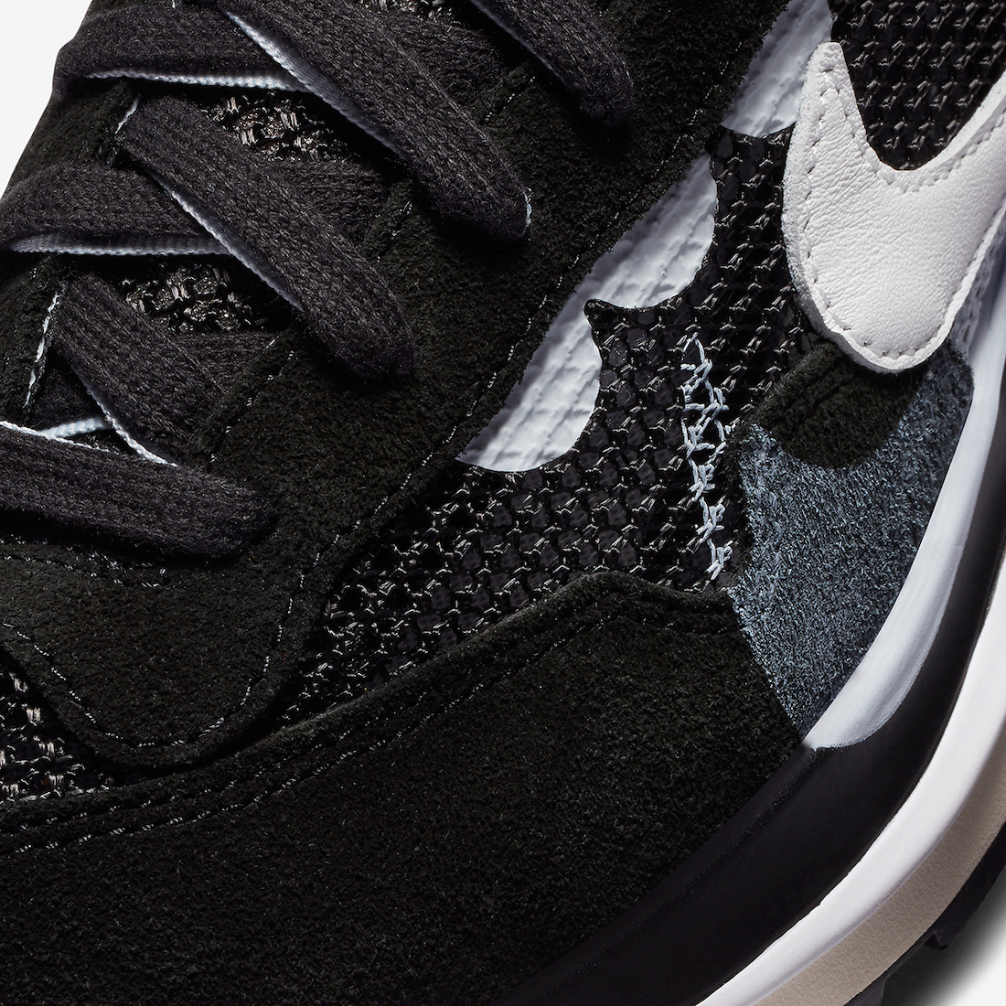 Sacai Nike VaporWaffle Black CV1363-001 Release Date