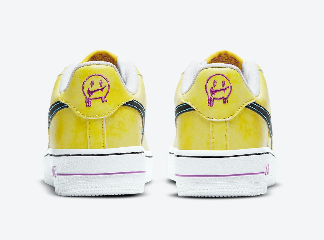 nike shoes with smiley face