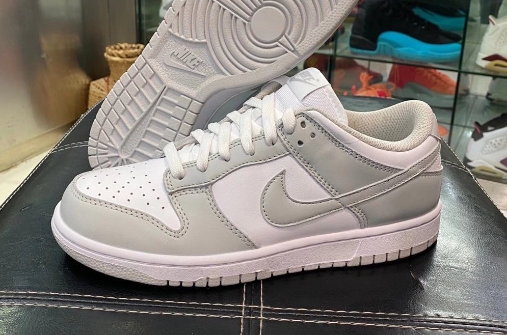 Nike Dunk Low WMNS Photon Dust CU1726-201 Release