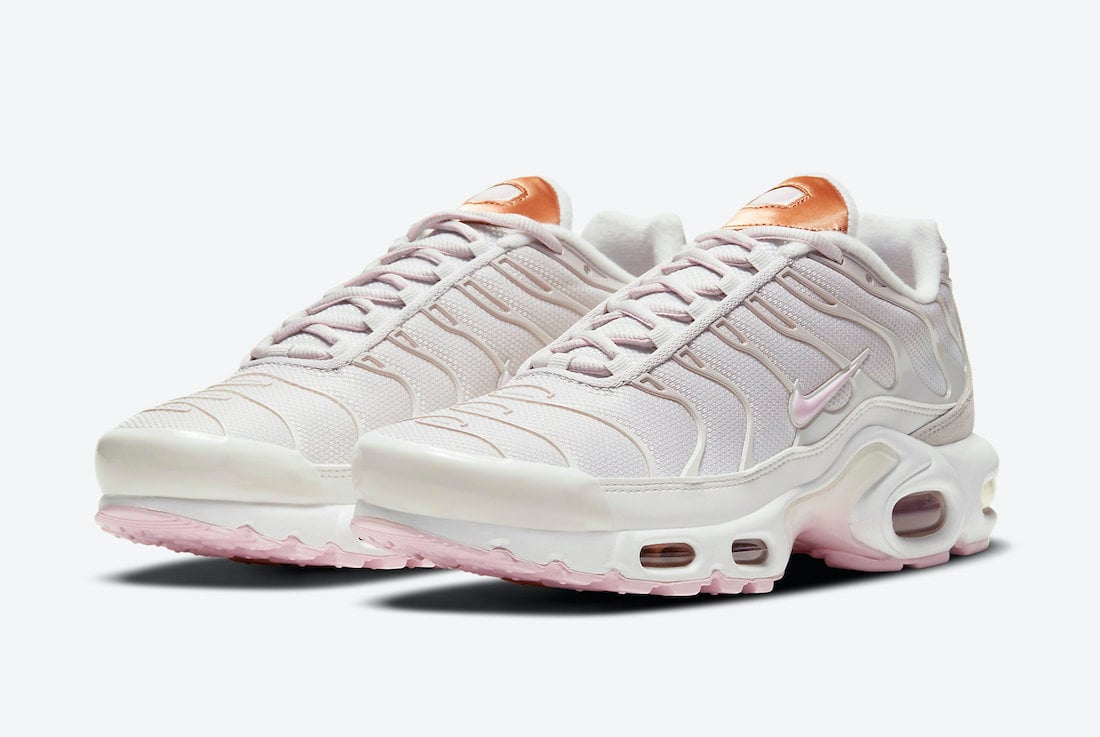 This Nike Air Max Plus Features a Copper Tongue