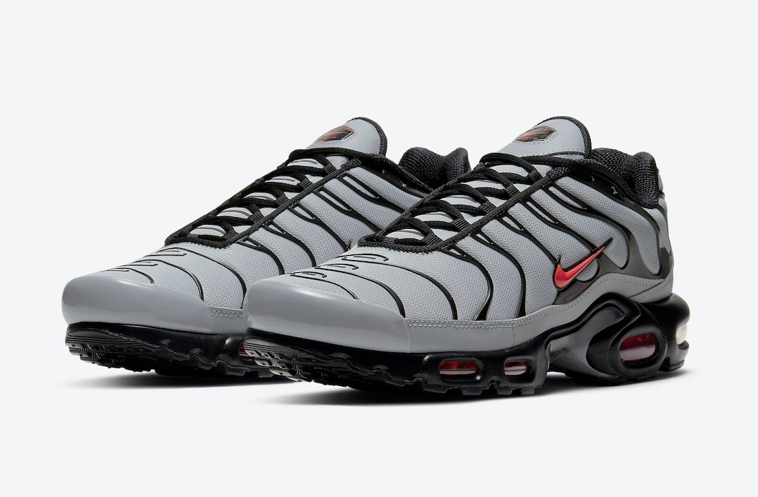 air max plus black grey red